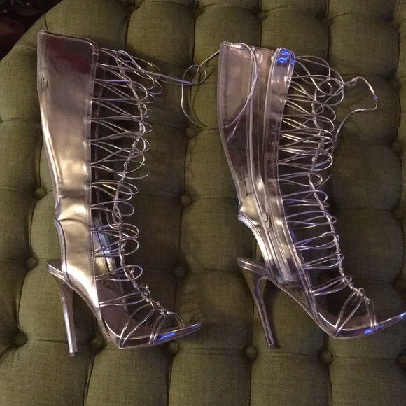 Gold High Heels - Picture 1 of 4